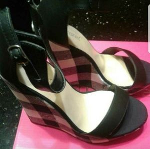 Platform shoes